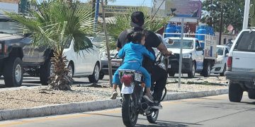 RIESGO DE ACCIDENTES POR LA TRANSPORTACION EN MOTOCICLETAS DE ACOMPAÑANTES SIN CUMPLIR CON LOS REQUISITOS DE SEGURIDAD