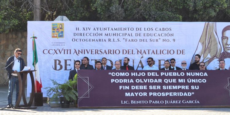 CONMEMORAN EN LOS CABOS EL 218º ANIVERSARIO DEL NATALICIO DEL BENEMÉRITO DE LAS AMÉRICAS BENITO JUÁREZ