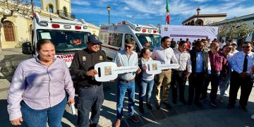 ENTREGAN 5 NUEVAS AMBULANCIAS EN LOS CABOS