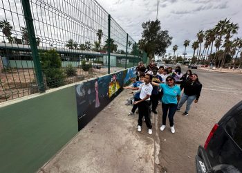 RECIBE GOBERNADOR DE BCS A INVERSIONISTAS ESPAÑOLES  Y NACIONALES