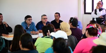 AUTORIDADES DEL  GOBIERNO DE LOS CABOS SOSTUVIERON UNA MESA DE TRABAJO CON INTEGRANTES  DE LA ORGANIZACIÓN ANTORCHA CAMPESINA