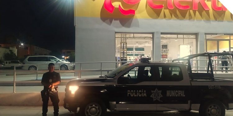 SEGURIDAD PÚBLICA, POLICÍA PREVENTIVA Y TRÁNSITO MUNICIPAL IMPLEMENTAN ACCIONES DE VIGILANCIA DENOMINADAS ‘’CALLES SEGURAS’’ EN LOS CABOS