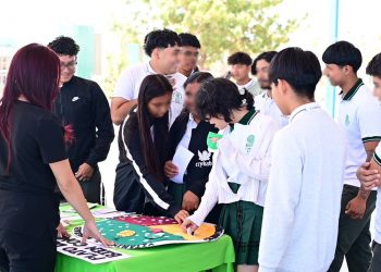 INJUVE DE LOS CABOS VISITÓ LAS ESCUELAS: RAÚL ENRIQUE GUERRERO MONTAÑO Y COBACH #10, PARA IMPLEMENTAR EL  PROGRAMA “CARAVANAS JUVENILES INTEGRALES”