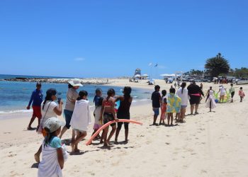 CELEBRÓ EL SMDIF LOS CABOS A NIÑAS Y NIÑOS DE LA CASA HOGAR “UNA LUZ EN MI VIDA” CON UN DÍA DE PLAYA EN PALMILLA.