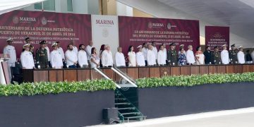 ASISTE GOBERNADOR DE BCS A CEREMONIA DEL 110 ANIVERSARIO DE LA DEFENSA PATRIÓTICA DE VERACRUZ