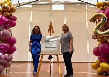 UNIVERSIDAD MUNDIAL RECONOCE LA LABOR DE LA DOCTORA SARA CECILIA DÍAZ CASTRO EN EL MARCO DE LA XXV SEMANA DE LA COMUNIDAD.