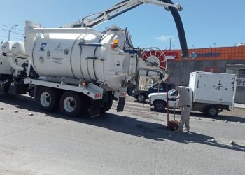 TRABAJA OOMSAPAS LOS CABOS EN REPARACIONES DE FUGAS Y ATENCIÓN A DERRAMES DE AGUAS NEGRAS