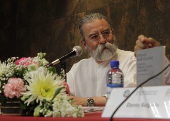 EL POETA EFRAÍN BARTOLOMÉ PARTICIPARÁ EN DOS EVENTOS LITERARIOS EN LA UABCS