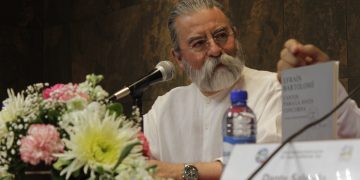 EL POETA EFRAÍN BARTOLOMÉ PARTICIPARÁ EN DOS EVENTOS LITERARIOS EN LA UABCS