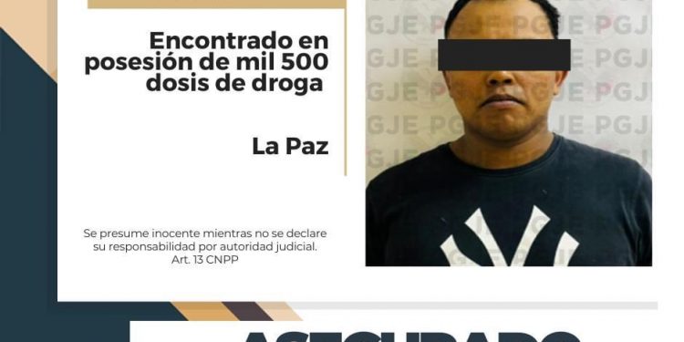 AGENTES DE INVESTIGACIÓN DE LA PGJE DETIENEN A SUJETO CON DROGA EN LA PAZ
