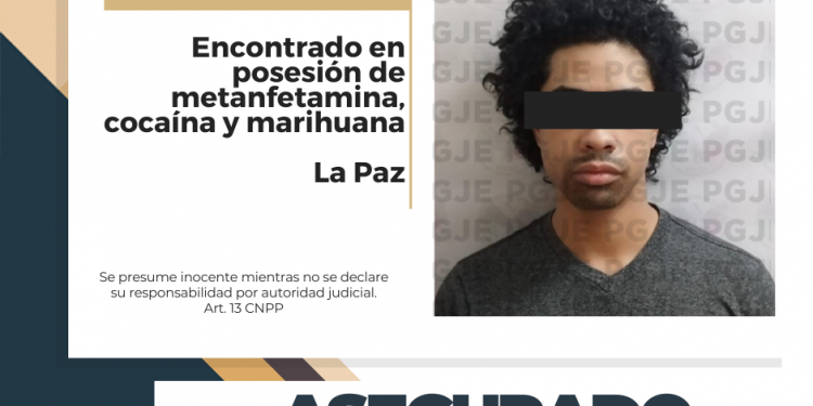 ASEGURA PGJE 3 MIL 810 DOSIS DE DROGA Y A UN HOMBRE MEDIANTE CATEO EN UN DOMICILIO DE LA COLONIA BENITO JUÁREZ EN LA PAZ