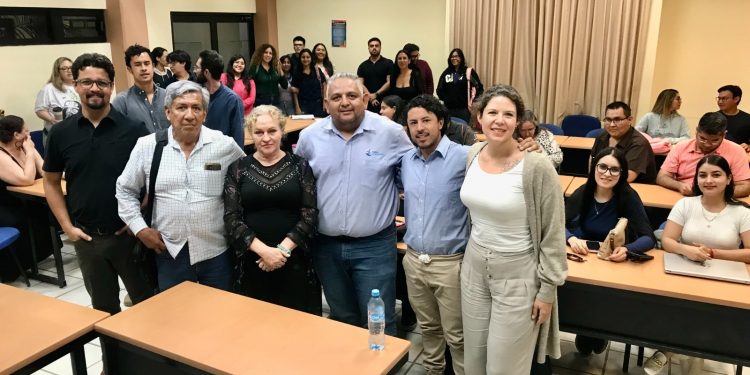 PROMUEVE UABCS SEMINARIO PARA ABORDAR TEMAS NACIONALES PRIORITARIOS