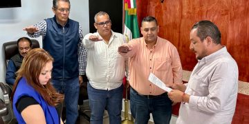 HONORABLE CABILDO TOMA PROTESTA DE LEY A SERVIDORES PÚBLICOS DE LOS CABOS
