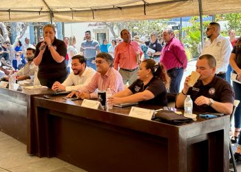 ACEPTAN BURÓCRATAS AUMENTO DEL 10% EN SUELDOS,A SOBRESUELDOS Y BONOS POR PARTE DEL AYUNTAMIENTO DE LOS CABOS