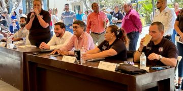 ACEPTAN BURÓCRATAS AUMENTO DEL 10% EN SUELDOS,A SOBRESUELDOS Y BONOS POR PARTE DEL AYUNTAMIENTO DE LOS CABOS