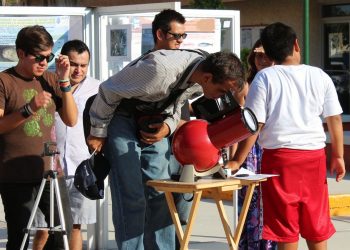 PRESENCIA EL ESPECTACULAR ECLIPSE DE SOL EN LA UABCS