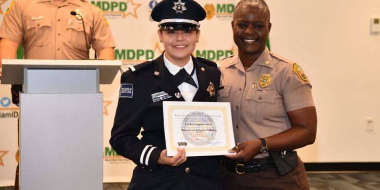 CAPACITAN A POLICÍAS ESTATALES EN MATERIA DE TRATA DE PERSONAS