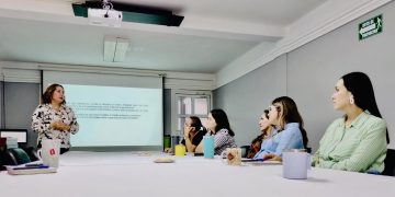 ATIENDE GOBERNADOR DE BCS SOLICITUDES DE TRABAJADORES DE LA EDUCACIÓN