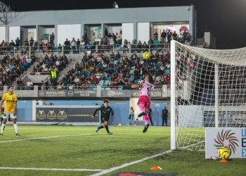 LA PAZ GANÓ EN CASA Y TOMÓ VENTAJA EN LOS CUARTOS DE FINAL