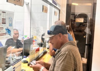 CONTINÚA OOMSAPAS LOS CABOS CON LOS DESCUENTOS PARA LAS PERSONAS ADULTAS MAYORES EN EL RECIBO DE AGUA.