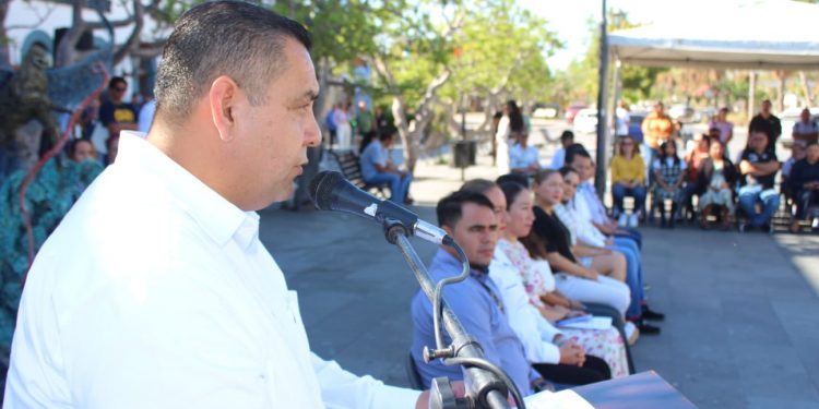 SE CAPACITA AL PERSONAL DEL GOBIERNO DE LOS CABOS PARA EL PROCESO DE ENTREGA-RECEPCIÓN