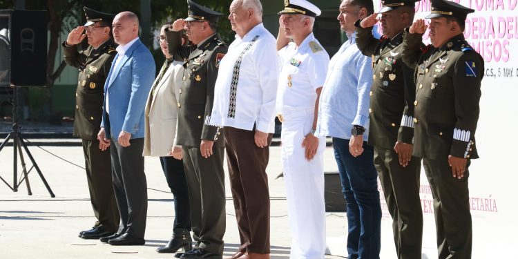 ENCABEZAN GOBIERNO DE BCS Y SEDENA, CONMEMORACIÓN DEL 162 ANIVERSARIO DE LA BATALLA DE PUEBLA