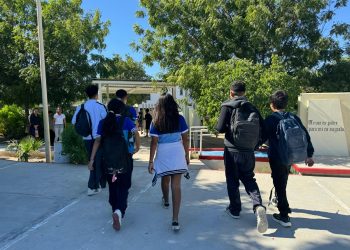 REGRESAN A CLASES MÁS DE 500 ESCUELAS DE EDUCACIÓN BÁSICA EN BCS, TRAS ACUERDO CON MAESTROS