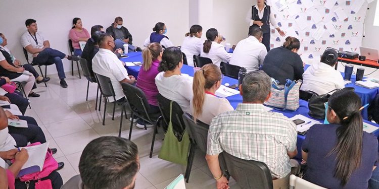 ASISTE GOBERNADOR DE BCS A REUNIÓN DE EVALUACIÓN DE AVANCES DE FEDERALIZACIÓN DE IMSS-BIENESTAR, EN NAYARIT
