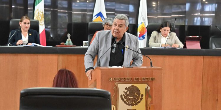 DESECHAN LA SOLICITUD PARA DICTAMINAR LA LEY DE REVOCACIÓN DE MANDATO DEL ESTADO DE BCS