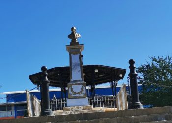 HOY SE CUMPLEN DOSCIENTOS SETENTA Y UNAÑOS DEL NATALICIO DEL PADRE DE LA PATRIA EL CURA MIGUEL HIDALDO Y COSTILLA