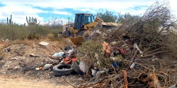 PERSONAL DE SERVICIOS PÚBLICOS ATIENDE REPORTES CIUDADANOS SOBRE TIRADEROS CLANDESTINOS EN CSL