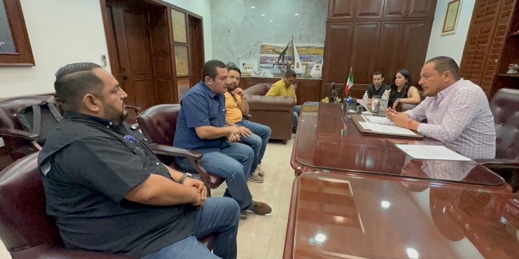 ATIENDEN AUTORIDADES DE LOS CABOS A PERSONAL DE CRUZ ROJA PARA DAR CONTINUIDAD A LA SOLICITUD DE PLAZAS