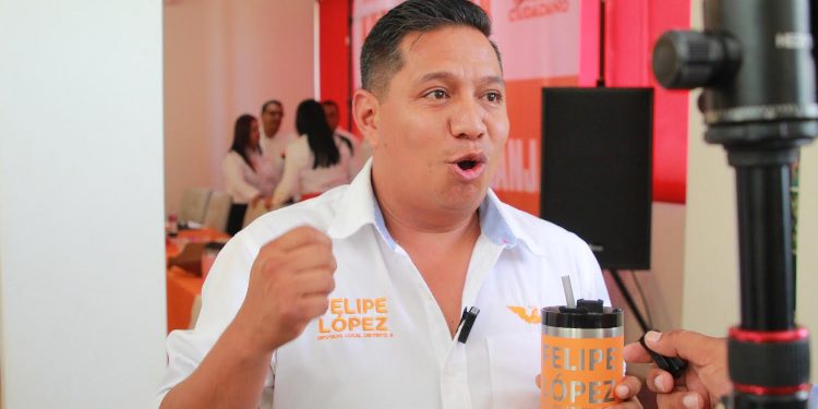 VA FELIPE LÓPEZ POR LOS INDECISOS