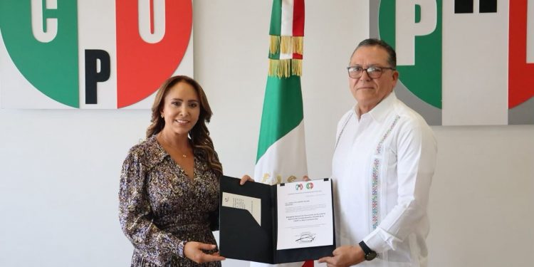 “RECIBE NOMBRAMIENTO JORGE VARGAS AGUIAR COMO DIRIGENTE ESTATAL DE LA CONFEDERACIÓN NACIONAL DE ORGANIZACIONES POPULARES EN BAJA CALIFORNIA SUR “