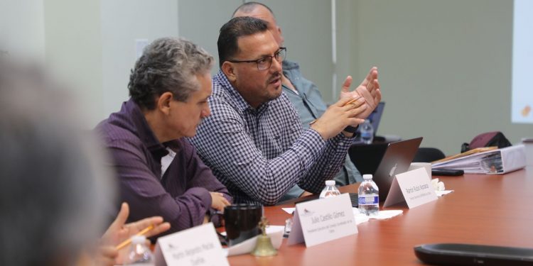 EN REUNIÓN CON EL CONSEJO COORDINADOR DE LOS CABOS OOMSAPAS PRESENTÓ AVANCES DE PROYECTOS, TRABAJOS Y ACCIONES PARA GARANTIZAR EL SERVICIO DE AGUA POTABLE Y ALCANTARILLADO