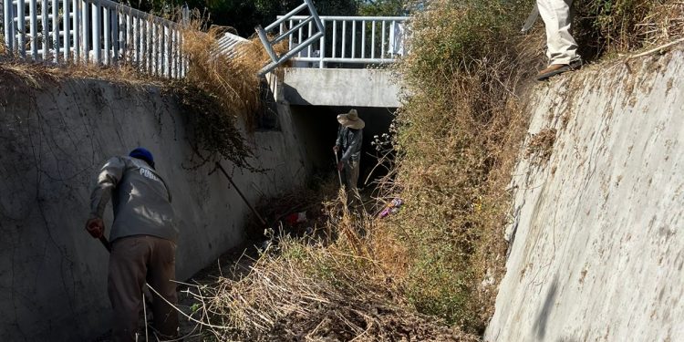 INTENSIFICA SERVICIOS PÚBLICOS LA LIMPIEZA DE CANALES EN LOS CABOS,ANTE LA POSIBLE LLEGADA DE LLUVIAS