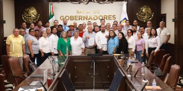 FIRMAN GOBIERNO DE BCS Y MAGISTERIO, ACUERDO PARA EL PAGO PROGRESIVO DE LA GRATIFICACIÓN QUINQUENAL Y EL REGRESO A CLASES ESTE MIÉRCOLES 22 DE MAYO