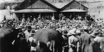 CIENTO TREINTA Y OCHO AÑOS SE CUMPLEN HOY DE LA HUELGA DE LOS MÁRTIRES DE CHICAGO QUE OFRENDARON SU VIDA POR LA DEFENSA DE LOS DERECHOS LABORALES