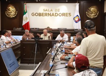SOSTIENE GOBERNADOR DE BCS, REUNIÓN DE TRABAJO CON PESCADORES DE LA ZONA DEL GOLFO DE ULLOA