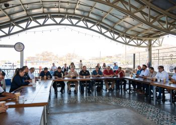 GOBIERNO DE LOS CABOS Y CONCESIONARIOS DE LA MARINA DE CABO SAN LUCAS UNEN ESFUERZOS PARA OPTIMIZAR EL PUERTO TURÍSTICO