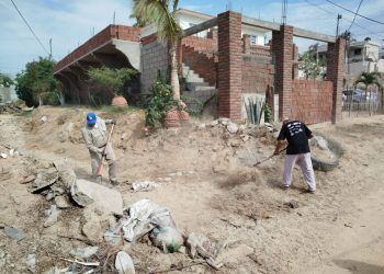 SERVICIOS PÚBLICOS REALIZA LIMPIEZA EN ARROYOS Y CANALES DE SJC.