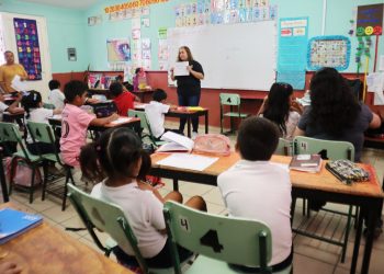 SMDIF LOS CABOS VISITÓ LA ESCUELA PRIMARIA ENCARNACIÓN COSÍO AVILÉS, PARA REALIZAR LA CONSULTA NACIONAL ¿ME ESCUCHAS? 2024.