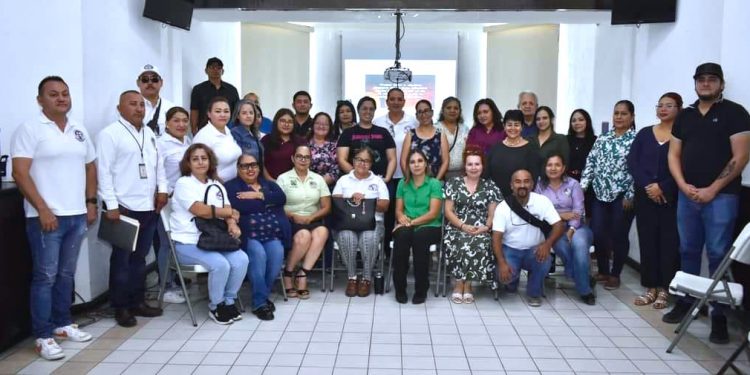 SINDICATO DE BURÓCRATAS SECCIÓN LOS CABOS OFRECIÓ UNA CAPACITACIÓN DIRIGIDA A QUIENES INTEGRAN LAS COORDINACIONES EN LA DELEGACIÓN DE CABO SAN LUCAS SOBRE DERECHOS HUMANOS