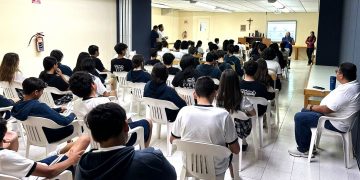 ATIENDE COMISIÓN PARA PREVENIR LA TRATA DE PERSONAS A COMUNIDAD ESCOLAR DE LA PAZ