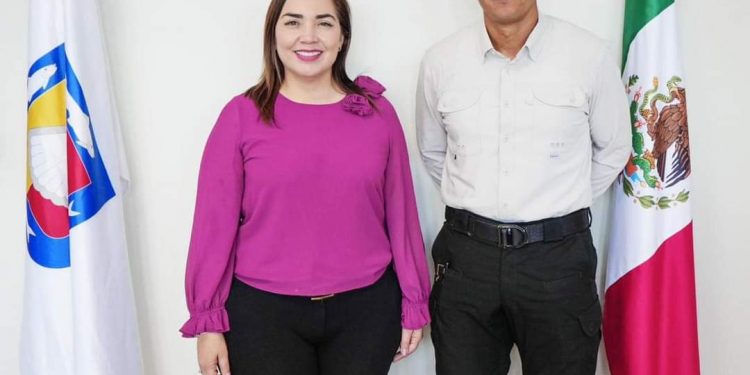 TRAS LAS HUELLAS Por Monserrath Villalejo Baeza