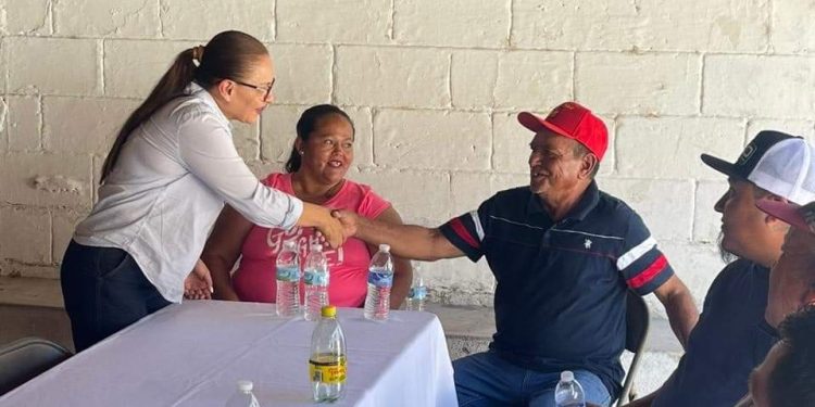 TRAS LAS HUELLAS Por Monserrath Villalejo Baeza