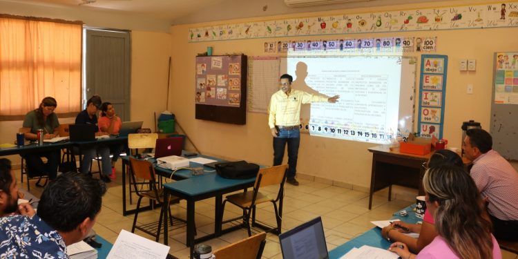 EGRESA HOSPITAL SALVATIERRA UNA NUEVA GENERACIÓN DE MÉDICOS INTERNOS DE PREGRADO