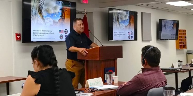 OFRECEN REHABILITACIÓN A TRAVÉS DE LA HIDROTERAPIA A BENEFICIARIOS CON DISCAPACIDAD DE CASA DE DÍA