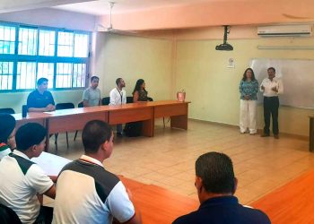 REALIZA MEJOREDU ANÁLISIS SOBRE ADICCIONES EN JÓVENES DE BCS