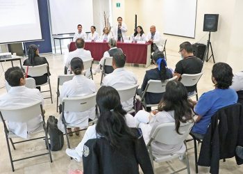 REALIZA MEJOREDU ANÁLISIS SOBRE ADICCIONES EN JÓVENES DE BCS